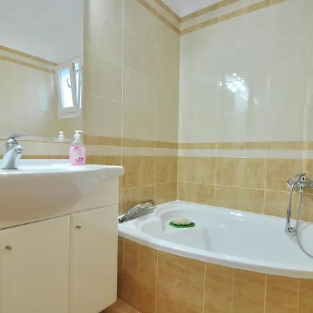 Alexandras Forest View Апартаменты *